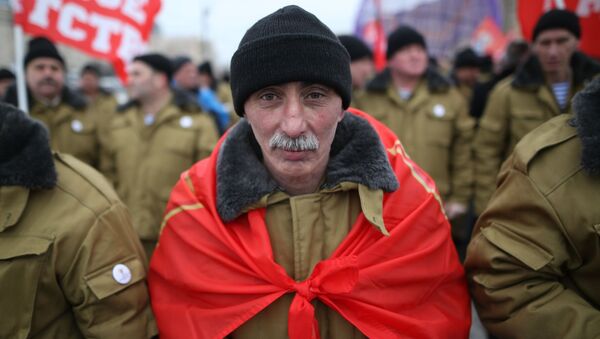 نگاره های از راهپیمایی شهروندان روسیه به مناسبت 30 و مین سالگرد بیرون شدن نیروهای شوروی از افغانستان - اسپوتنیک افغانستان  