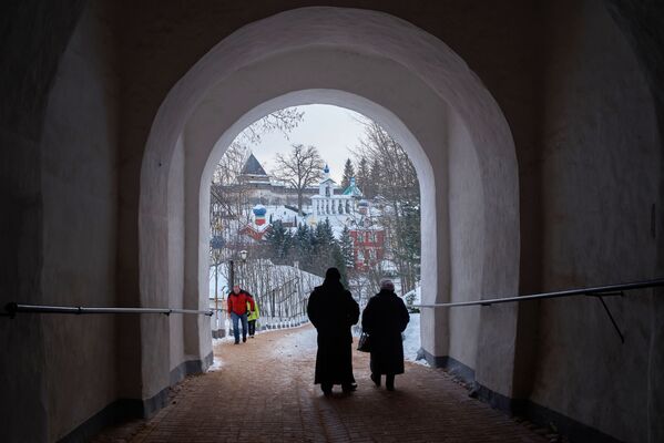 صومعه مریم مقدس در پسکوف که در اواخر قرن پانزدهم تأسیس شد. - اسپوتنیک افغانستان  