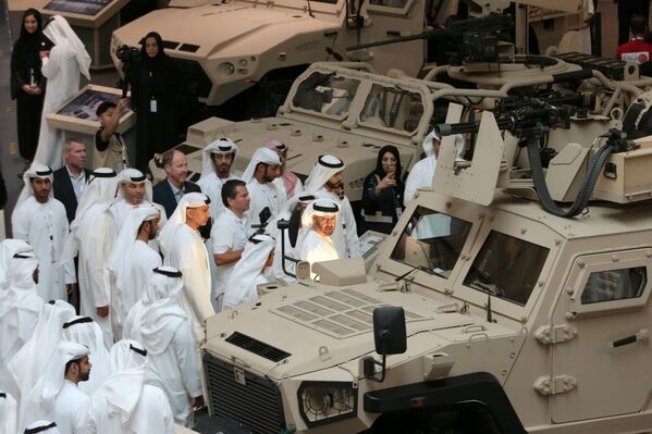 نمایشگاه بین المللی تسلیحات در امارات متجده عربی-ولیعهد ابوظبی. - اسپوتنیک افغانستان  
