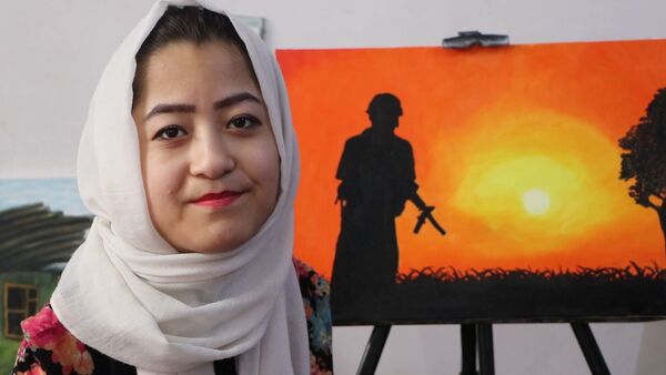 ربابه؛ دختری که تسلیم‌ناپذیری را ترسیم می‌کند + ویدیو - اسپوتنیک افغانستان  