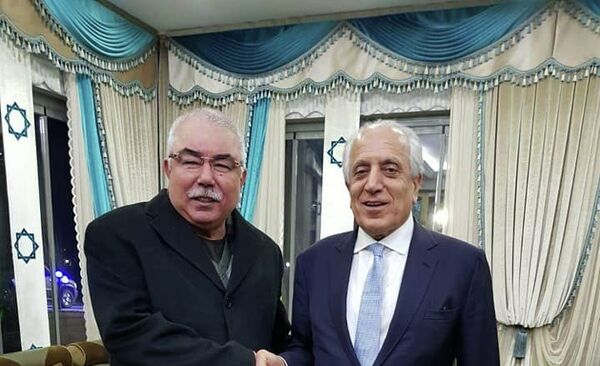 خلیلزاد به دوستم: رتبه مارشالی در برابر پذیرفتن نتیجه انتخابات خلیلزاد به دوستم: رتبه مارشالی در برابر پذیرفتن نتیجه انتخابات - اسپوتنیک افغانستان