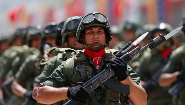 افزایش نیروهای نظامی ونزوئلا در مرز مشترک با کلمبیا - اسپوتنیک افغانستان  