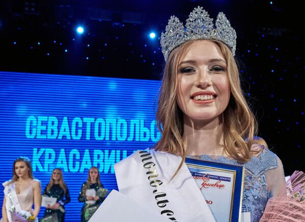 آنا سینکووتس، برنده مسابقه «زیباروی سواستوپول – ۲۰۱۹» - اسپوتنیک افغانستان  