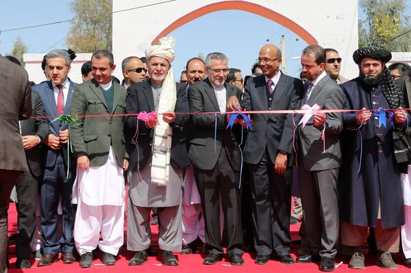 اولین محموله تجاری از طریق بندر چابهار به کشور هندوستان حرکت کرد - اسپوتنیک افغانستان  