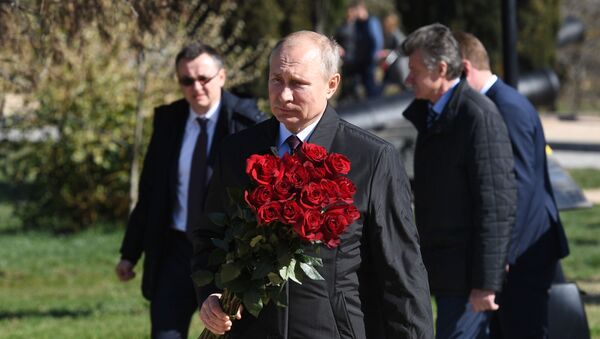 ولادیمیر پوتین، رئیس جمهور روسیه در شبه جزیره کریمیا - اسپوتنیک افغانستان  