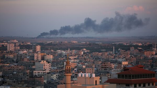 Ракетный удар Израиля по территории сектора Газа - اسپوتنیک افغانستان  