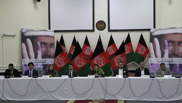 کمیسیون مستقل انتخابات افغانستان: 400 هزار رای دهنده خیالی حذف شده اند  - اسپوتنیک افغانستان  