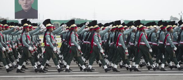 پاکستان ارتش خود را به رخ هند کشید پاکستان ارتش خود را به رخ هند کشید - اسپوتنیک افغانستان