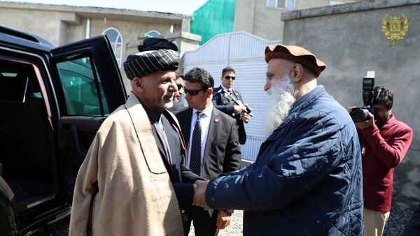 رئیس‌جمهور غنی برای غم شریکی به خانه سیاف رفت - اسپوتنیک افغانستان  