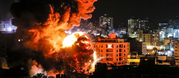 اسرائیل در واکنش به حمله فلسطینیان 200 هدف در غزه را بمباران کرد - اسپوتنیک افغانستان  