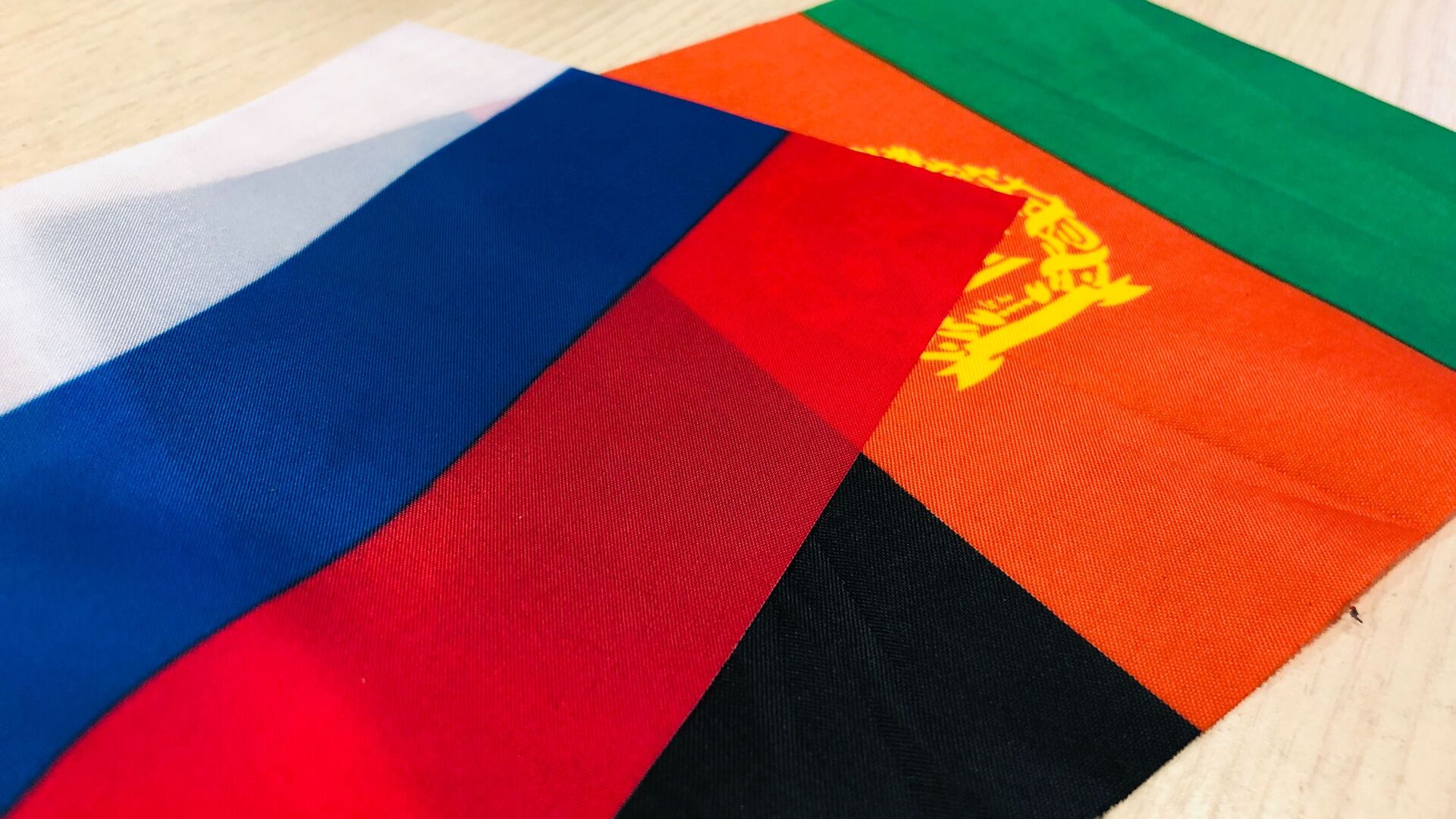 پرچم افغانستان و روسیه - اسپوتنیک افغانستان  , 1920, 06.09.2022