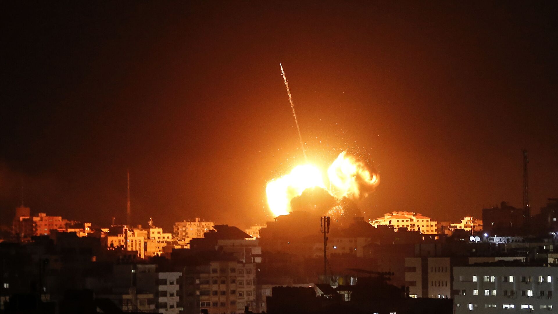 اسرائیل مواضع حماس در نوار غزه را بمباران کرد - اسپوتنیک افغانستان  , 1920, 16.04.2021