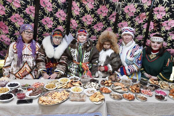 جشنواره روز گوزن شمالی در شهر نادیم روسیه - اسپوتنیک افغانستان  