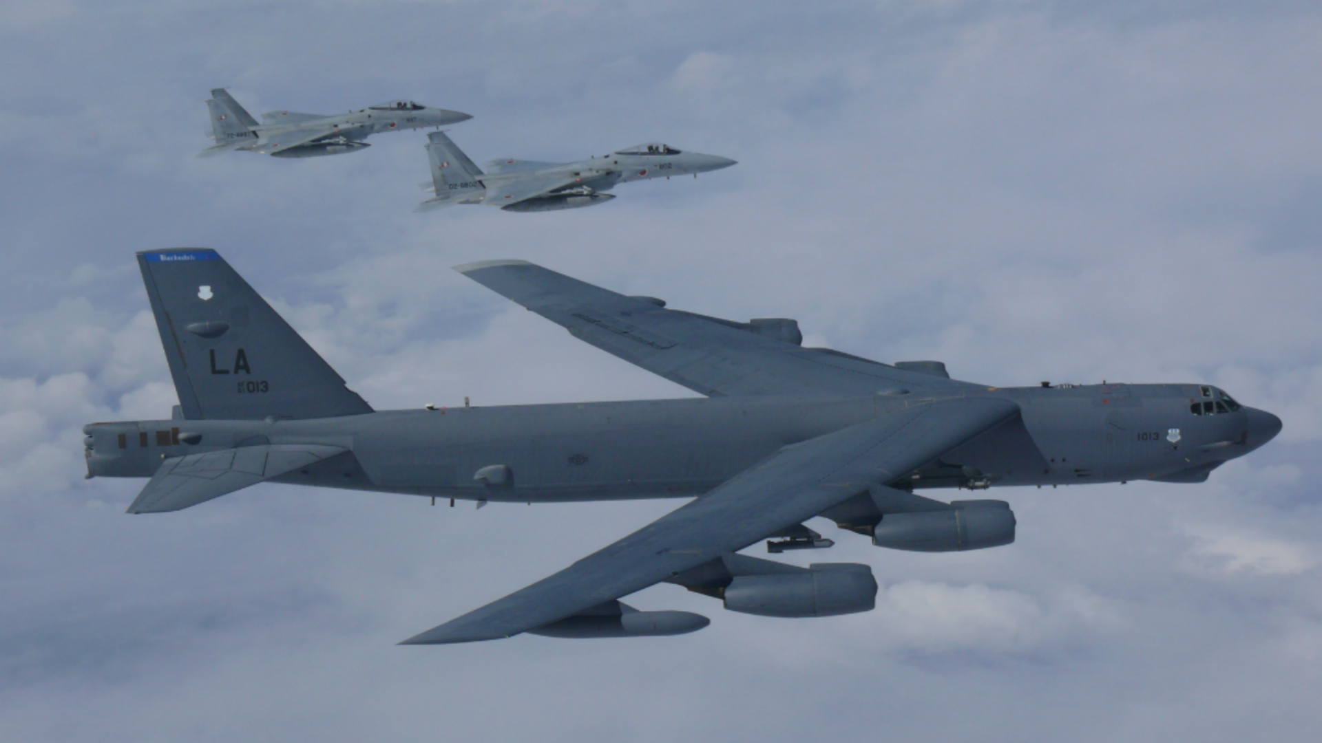 بکارگیری بمب افکن بی-52 از سوی امریکا برای بمباران جنگجویان طالبان  - اسپوتنیک افغانستان  , 1920, 07.08.2021