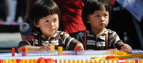 دختران دوگانه از پداران مختلف تولد شده! - اسپوتنیک افغانستان  