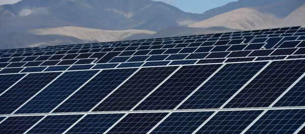 سرمایهگذاری امارات متحده عربی در تولید برق آفتابی در افغانستان سرمایهگذاری امارات متحده عربی در تولید برق آفتابی در افغانستان - اسپوتنیک افغانستان