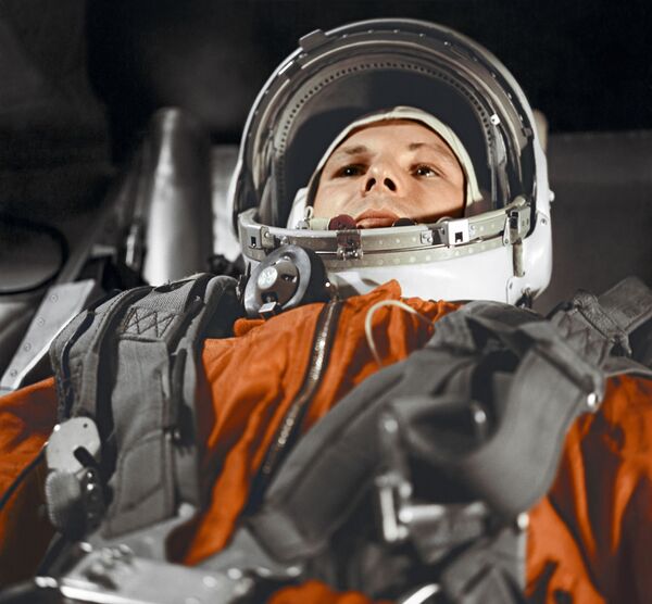یوری گاگارین، نخستین فضانورد جهان - اسپوتنیک افغانستان  
