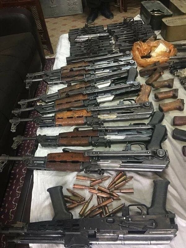 کشف و ضبط چندین میل سلاح غیر قانونی در کابل کشف و ضبط چندین میل سلاح غیر قانونی در کابل - اسپوتنیک افغانستان