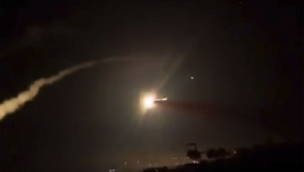 دفع حمله موشکی اسرائیل از سوی نیرو های هوایی سوریه  - اسپوتنیک افغانستان  