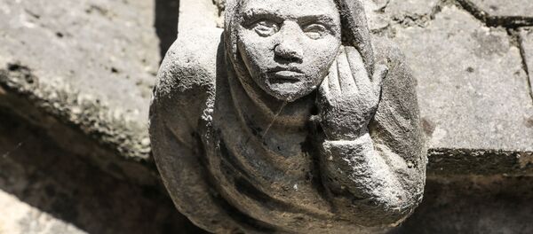 نمای بیرونی کلیسای نوتردام پاریس نمای بیرونی کلیسای نوتردام پاریس - اسپوتنیک افغانستان