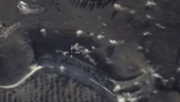 ویدیویی از حملات هوایی قوای هوایی روسیه بر مواضع دولت اسلامی - اسپوتنیک افغانستان  
