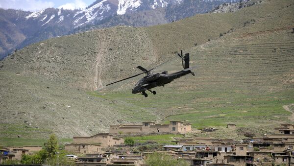 وزارت دفاع افغانستان یک هلیکوپترش را پس از نشست اضطراری، از بین برد - اسپوتنیک افغانستان  