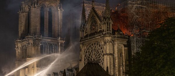 علت احتمالی آتشسوزی در کلیسای نوتردام پاریس علت احتمالی آتشسوزی در کلیسای نوتردام پاریس - اسپوتنیک افغانستان