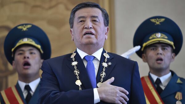 پارلمان قرقیزستان پروسه استیضاح رئيس جمهور جینبکف را آغاز کرد - اسپوتنیک افغانستان  