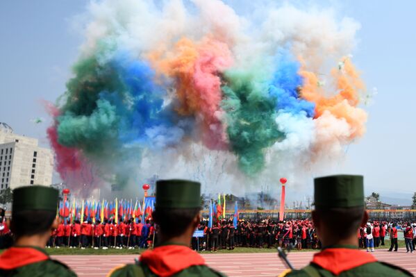 رسم گذشت نظامی به مناسبت ۳۰ مین سالگرد اعلام آتش بس در میانمار - اسپوتنیک افغانستان  