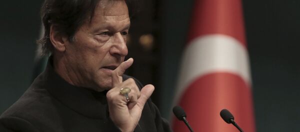 عمران خان: پاکستان  به همراهی ایران آماده کمک به افغانستان است عمران خان: پاکستان  به همراهی ایران آماده کمک به افغانستان است - اسپوتنیک افغانستان