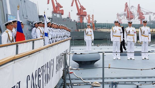 ورود کشتی های جنگی روسیه به بندر چینگ‌دائو، چین - اسپوتنیک افغانستان  