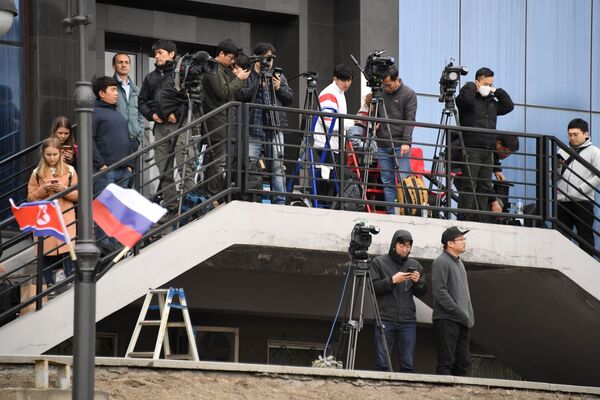 استقبال خبرنگاران  از رهبر کوریای شمالی در ولادی وستوک - اسپوتنیک افغانستان  