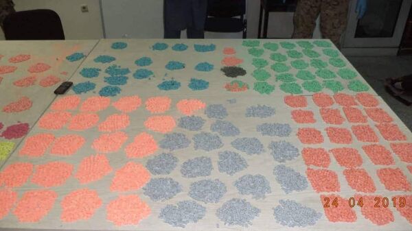 کشف و ضبط 15 هزار قرص تابلیت نشه‌آور در ولایت ننگرهار  - اسپوتنیک افغانستان  