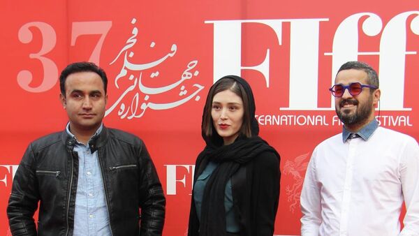 درخشش افغانستان در جشنواره جهانی فیلم فجر/ دریافت دو دیپلم افتخار برای افغانستان در مراسم پایانی سی و هفتمین جشنواره جهانی فیلم فجر - اسپوتنیک افغانستان  