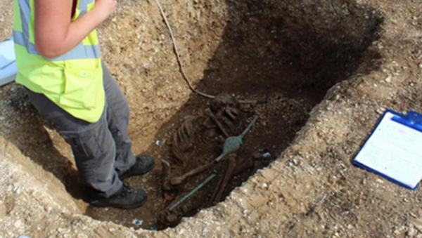 کشف بقایای جسد یک مرد 2 هزار ساله در یونان - اسپوتنیک افغانستان  