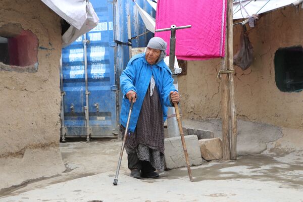 توزیع کمکهای بشردوستانه در کمپ پناهندگان در کابل با همکاری اسپوتنیک - اسپوتنیک افغانستان  