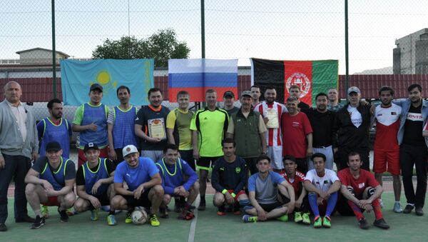 دیدار دوستانه تیم های فوتبال سفارت روسیه؛ قزاقستان و خانه علم و فرهنگ در کابل - اسپوتنیک افغانستان  