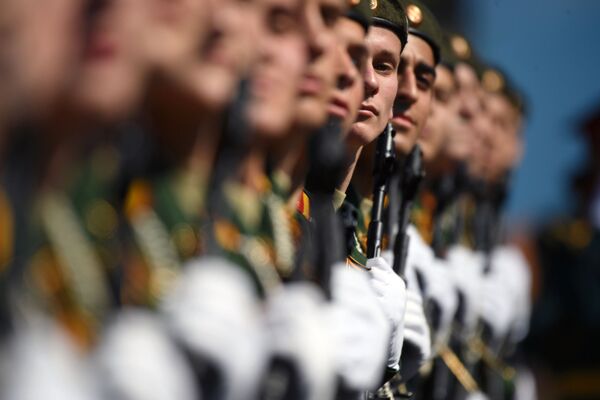 بزرگترین تمرین رژه پیروزی در میدان سرخ مسکو - اسپوتنیک افغانستان  