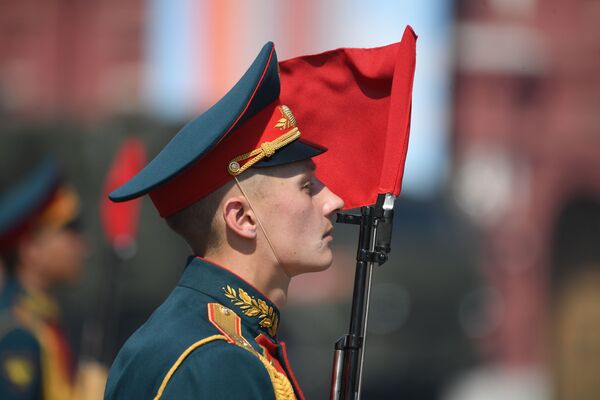 بزرگترین تمرین رژه پیروزی در میدان سرخ مسکو - اسپوتنیک افغانستان  