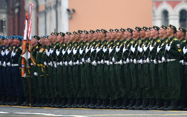 رژه نظامی در مسکو - اسپوتنیک افغانستان  