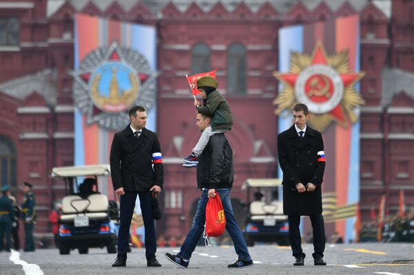 رژه نظامی به مناسبت ۷۴ مین سالگرد پیروزی بر فاشیسم، میدان سرخ مسکو - اسپوتنیک افغانستان  