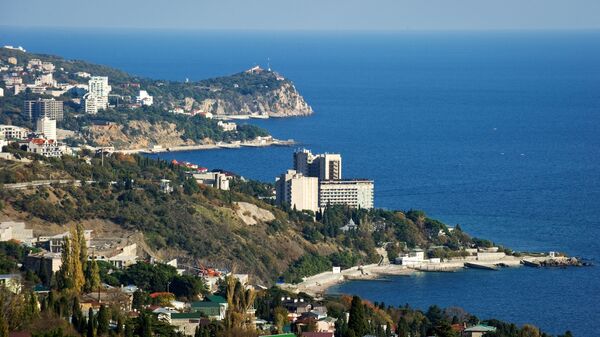 Вид на южный берег Крыма в окрестностях большой Ялты - اسپوتنیک افغانستان  
