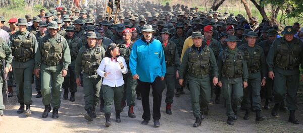 ارتش ونزوئلا به امریکا: سلاح در دست منتظر شما هستیم ارتش ونزوئلا به امریکا: سلاح در دست منتظر شما هستیم - اسپوتنیک افغانستان