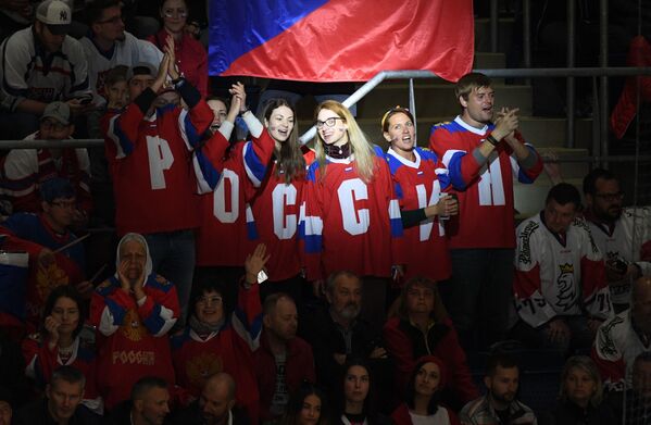 هواداران تیم ملی هاکی روسیه در جریان مسابقه تیم های ملی روسیه و جمهوری چک - اسپوتنیک افغانستان  