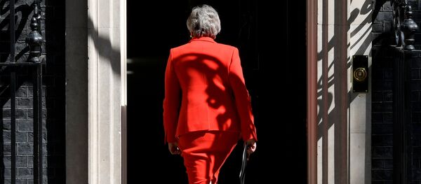 ترزا می از رهبری حزب محافظهکار کنارهگیری کرد ترزا می از رهبری حزب محافظهکار کنارهگیری کرد - اسپوتنیک افغانستان