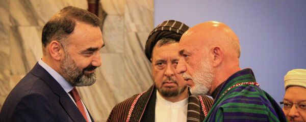 حامد کرزی، عطا محمد نور و محمد محقق در دومین نشست بینالافغانی در مسکو حامد کرزی، عطا محمد نور و محمد محقق در دومین نشست بینالافغانی در مسکو - اسپوتنیک افغانستان