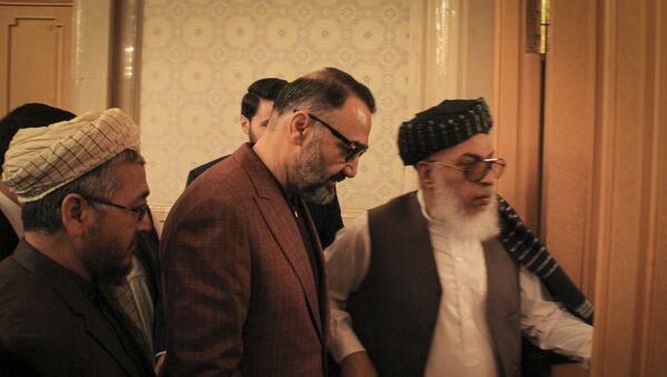 عطا محمد نور و شیر محمد عباس استانکزی در دومین نشست بین‌الافغانی در مسکو - اسپوتنیک افغانستان  