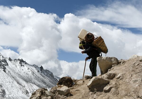کوهنوردان در حال صعود به اورست - اسپوتنیک افغانستان  