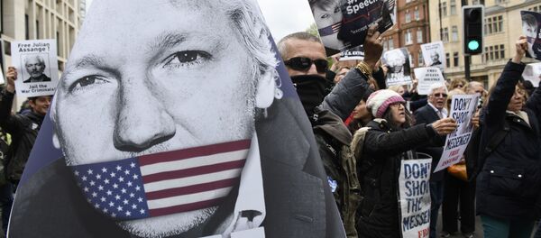 فیلم جولین آسانژ در زندان بریتانیا - اسپوتنیک افغانستان  