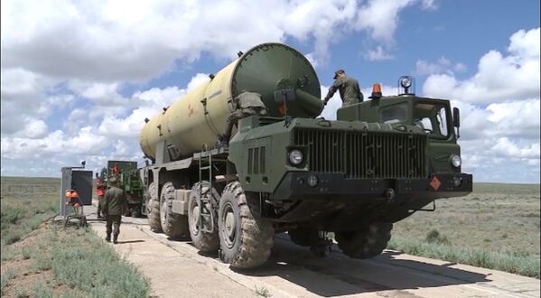 آزمایش راکت جدید سیستم دفاع راکتی قوای هوافضایی روسیه - اسپوتنیک افغانستان  
